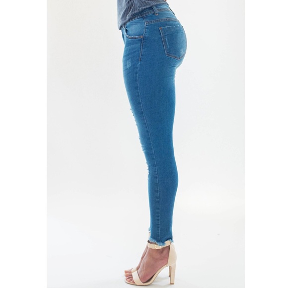 The Perfect Jeans - Picture 2 of 4